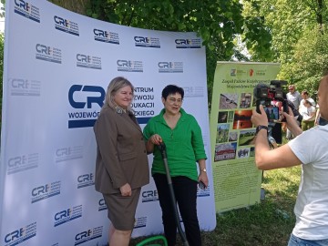 Inauguracja porjektu Owocowe łódzkie w CRE WŁ w Zgierzu, 