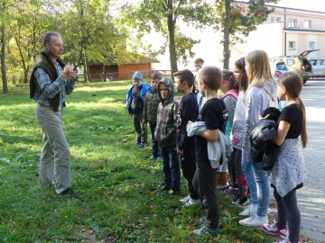 Dzień Drzewa, SP w Dobrej, fot. M. Majda