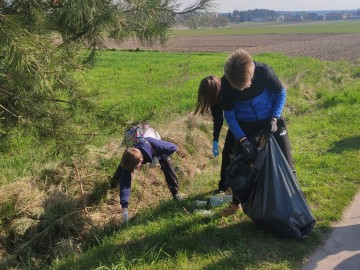 Zajęcia terenowe z okazji Międzynarodowego Dnia Ziemi w PKMWiW, <p>K. Kierniakiewicz</p>